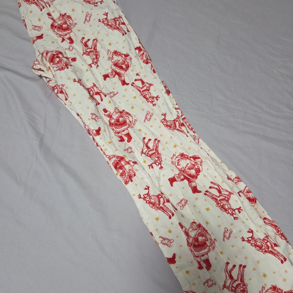 Old Navy Cream Knit Scarf with Red Holiday Print